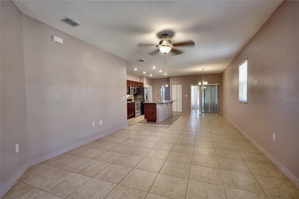2272 CANYON BREEZE AVENUE, KISSIMMEE, FL — photo 4 of 21