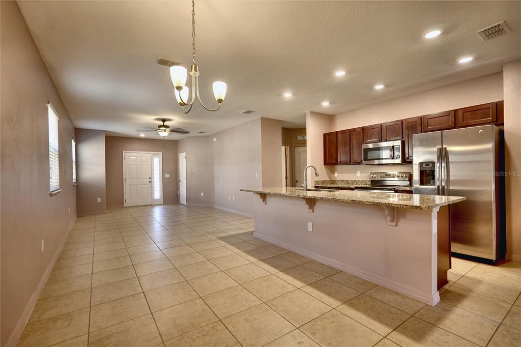2272 CANYON BREEZE AVENUE, KISSIMMEE, FL — photo 5 of 21