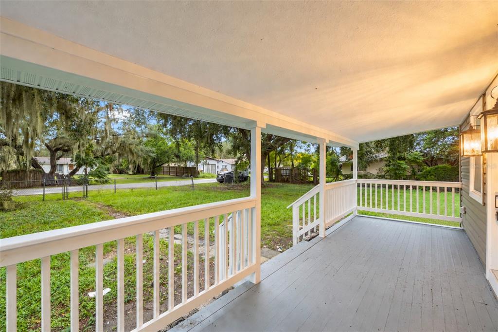 828 30TH STREET NW, WINTER HAVEN, FL — photo 2 of 24