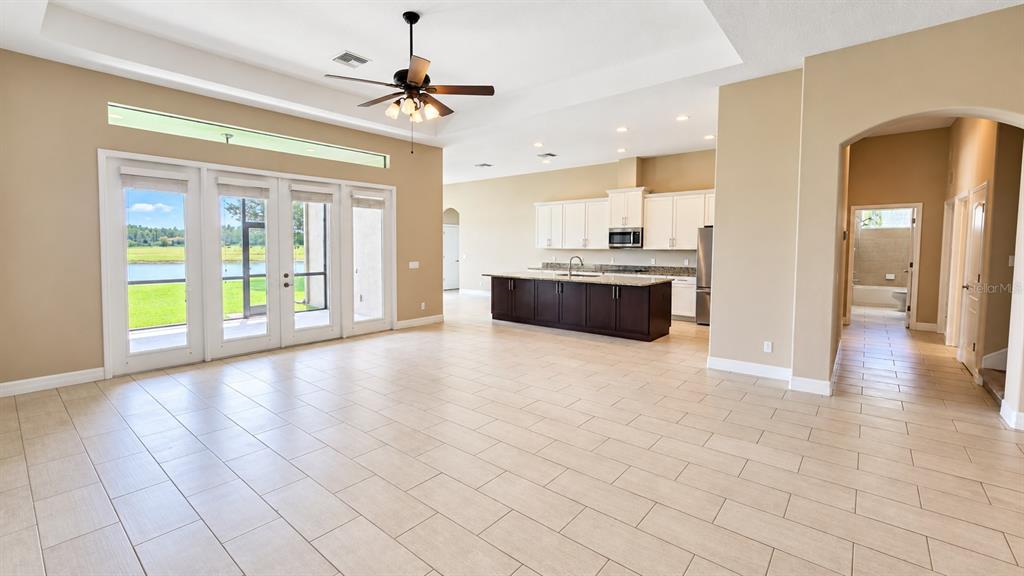 10619 MISTFLOWER LANE, TAMPA, FL — photo 3 of 30