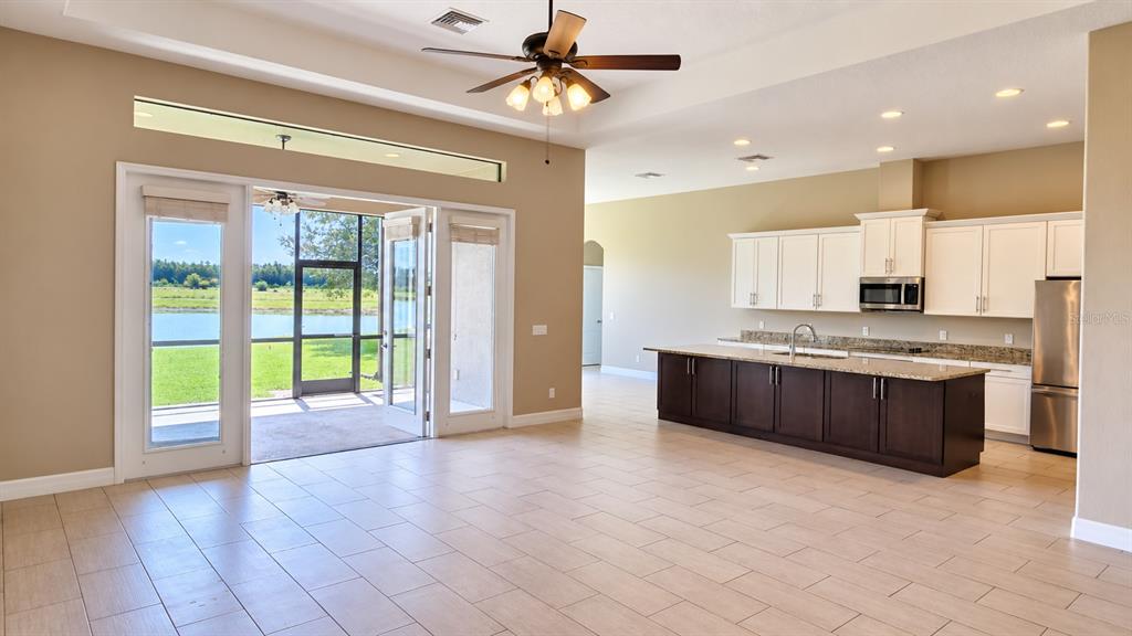 10619 MISTFLOWER LANE, TAMPA, FL — photo 4 of 30