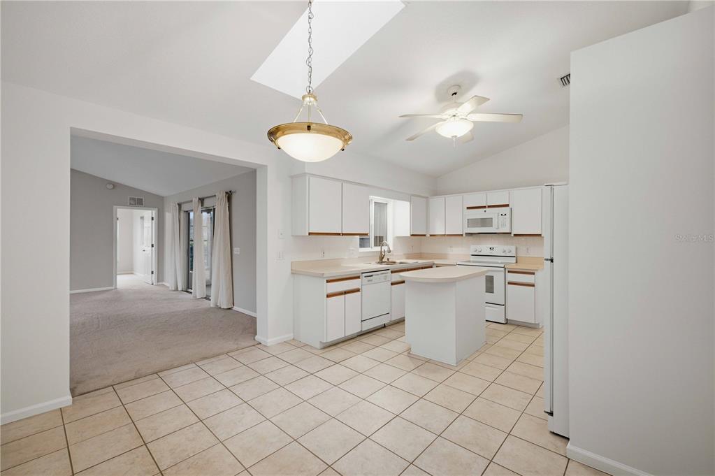 5126 NW 21ST LOOP, OCALA, FL — photo 5 of 20