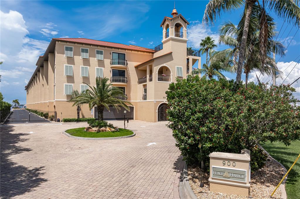 900 E MARION AVENUE UNIT 1203