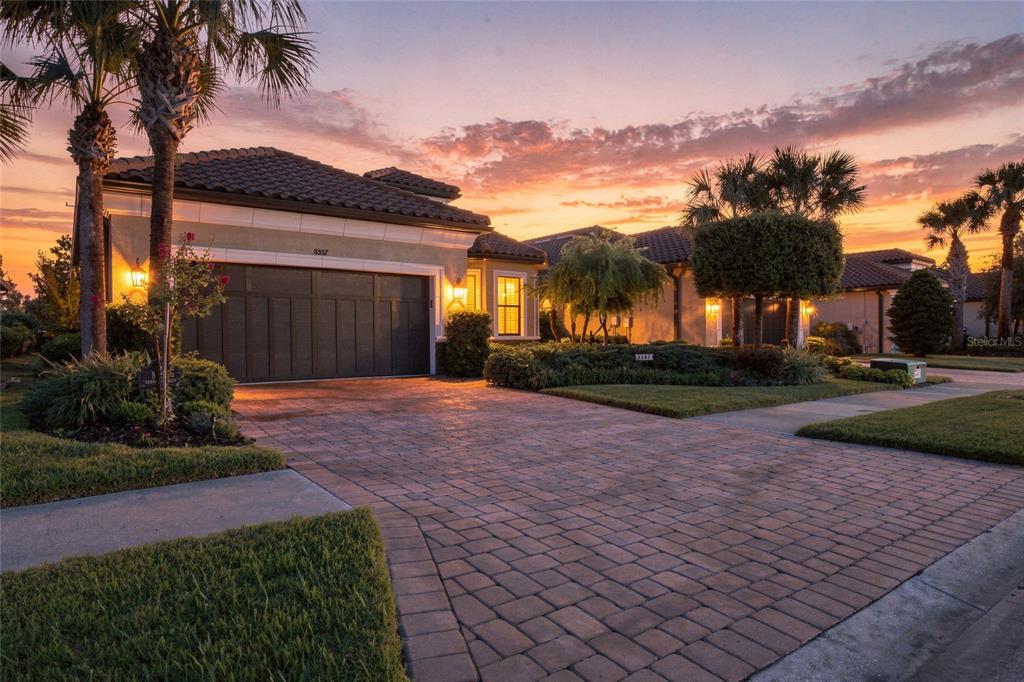 8557 GRAND ALBERATO ROAD, TAMPA, FL — photo 2 of 30