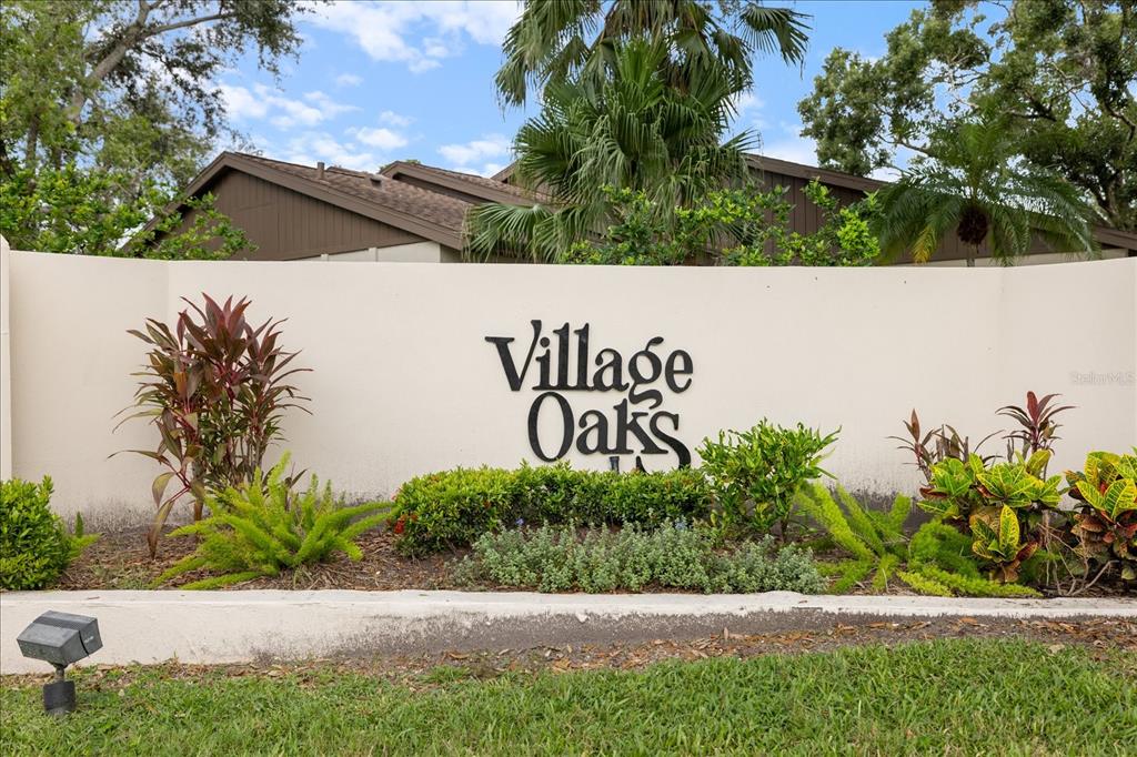 462 OAK HILL CIRCLE UNIT 5, SARASOTA, FL — photo 2 of 28