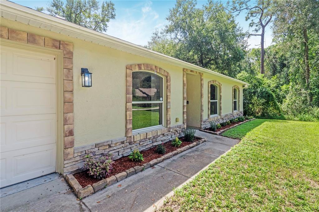 1260 2ND STREET, ORANGE CITY, FL — photo 2 of 30