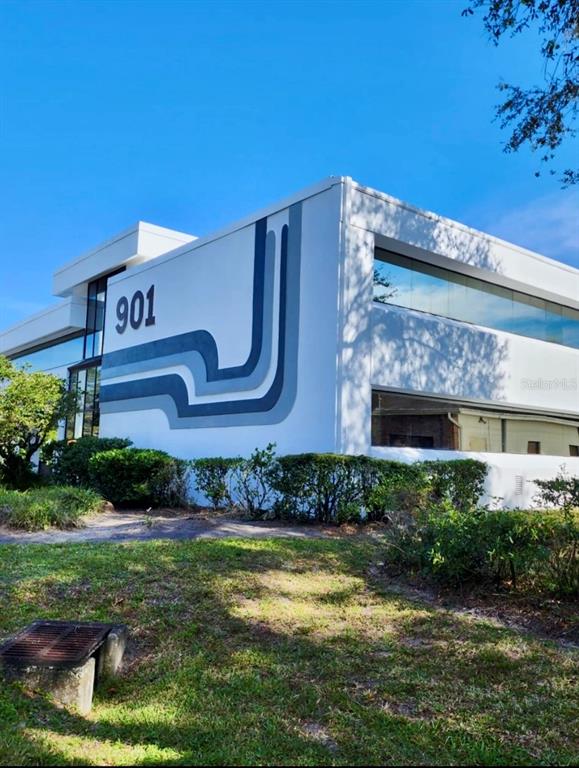 901 DOUGLAS AVENUE UNIT 221