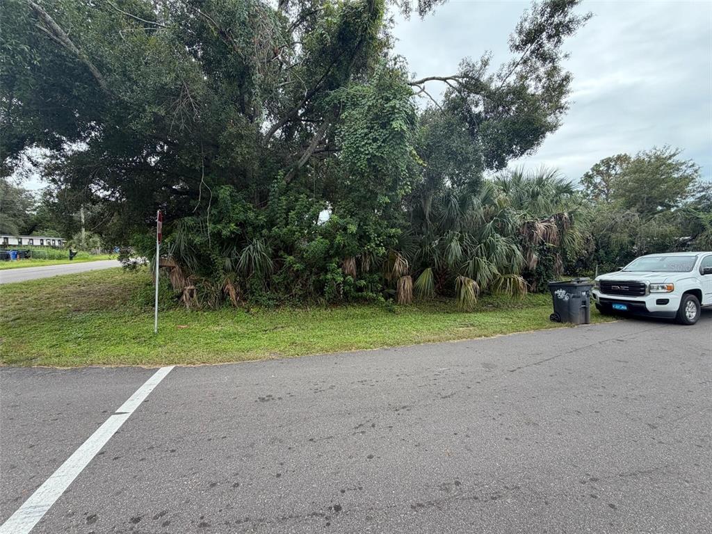 7023 50TH AVENUE S, TAMPA, FL — photo 4 of 20