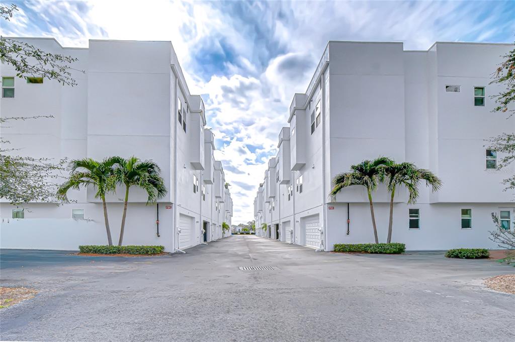 3100 W PAUL AVENUE UNIT 5