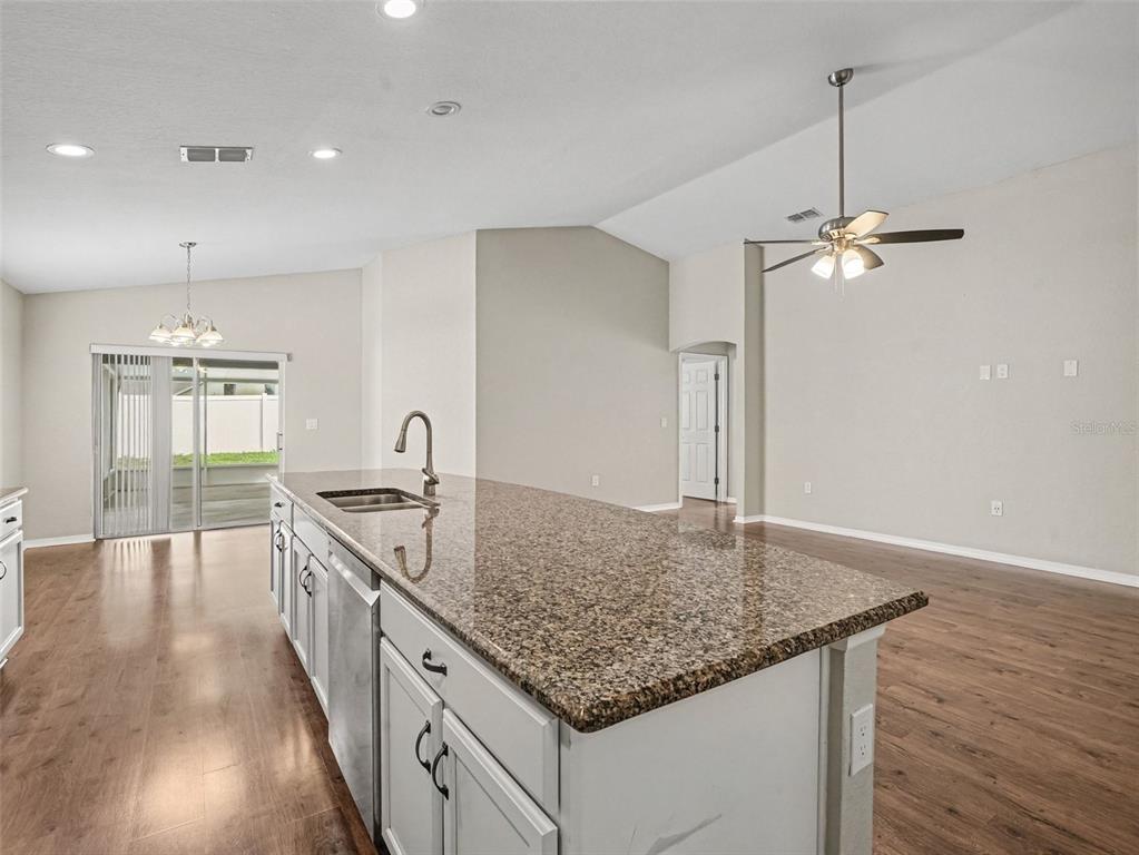 1919 DANES COURT, LAKELAND, FL — photo 4 of 15