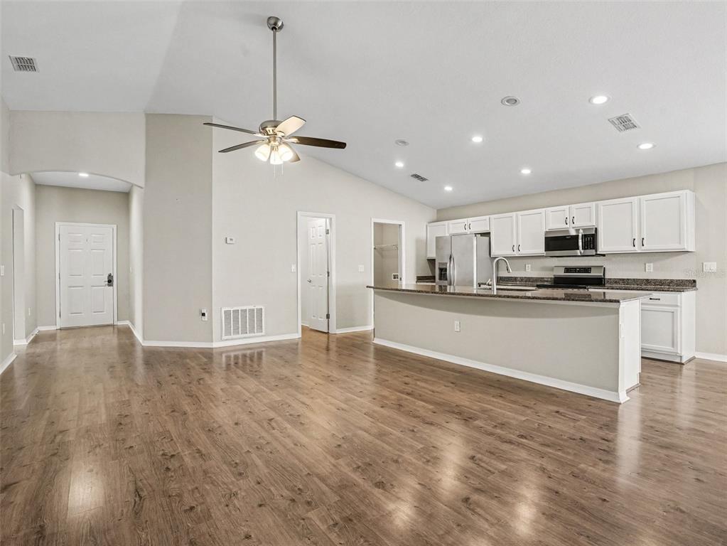 1919 DANES COURT, LAKELAND, FL — photo 5 of 15