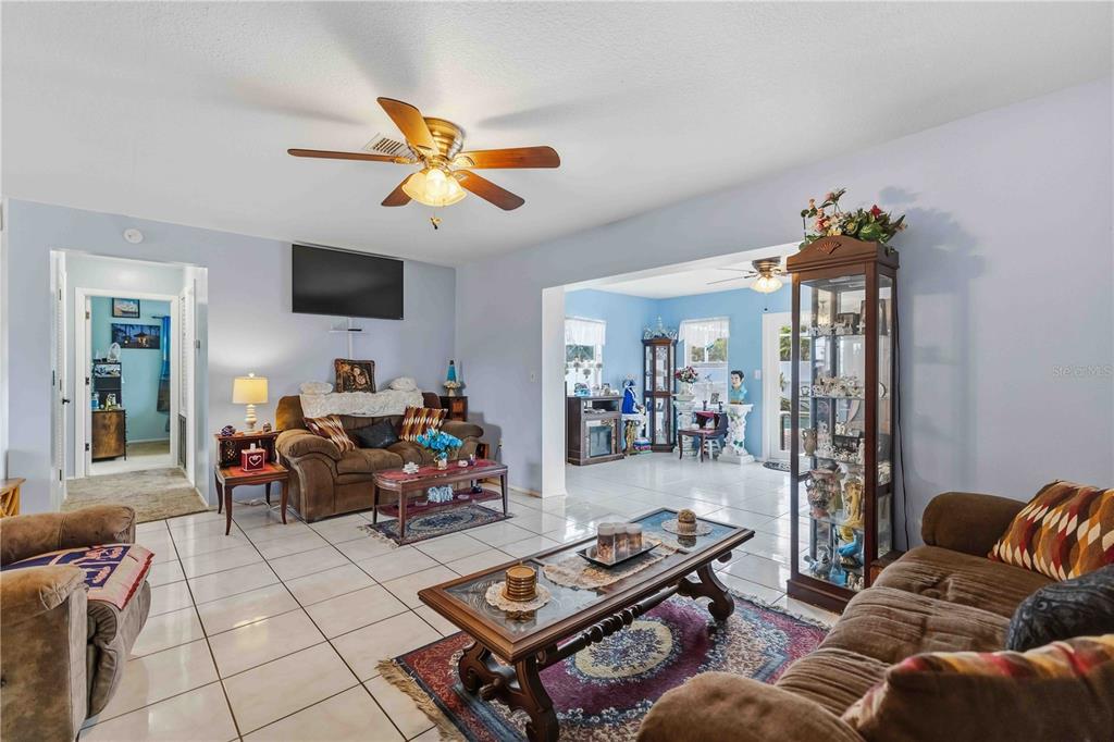 7221 8TH AVENUE LOOP W, BRADENTON, FL — photo 5 of 30