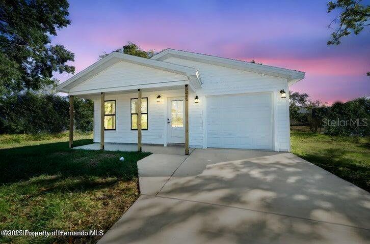 3492 SUGARFOOT DRIVE