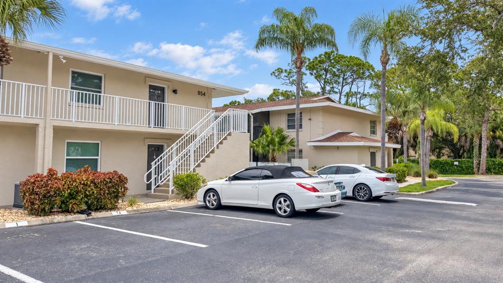954 LA COSTA CIRCLE UNIT 1