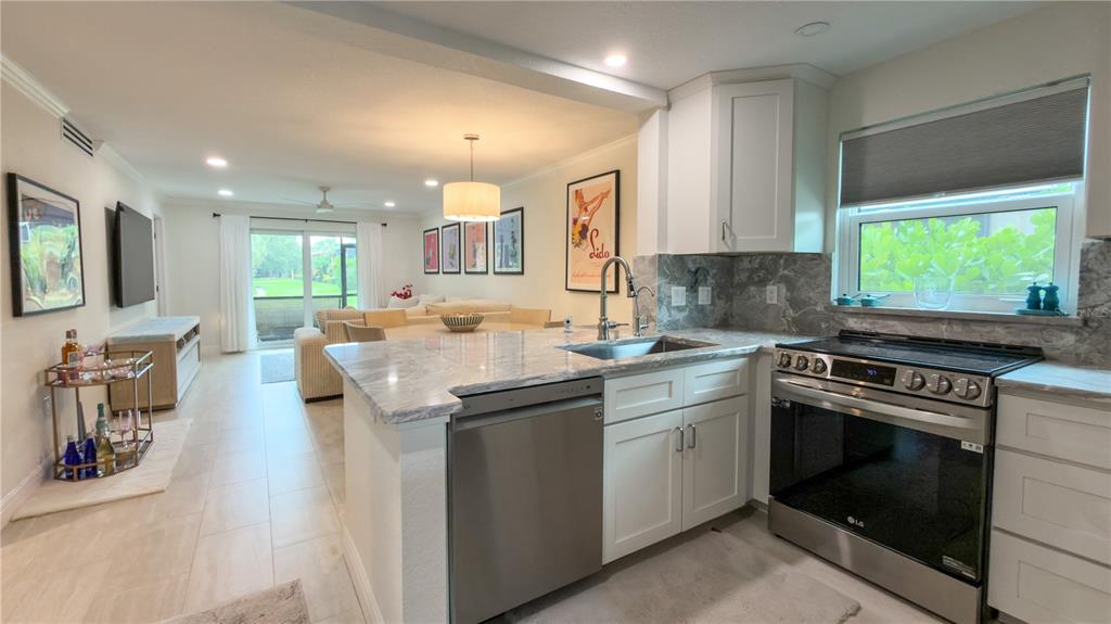 954 LA COSTA CIRCLE UNIT 1, SARASOTA, FL — photo 3 of 30