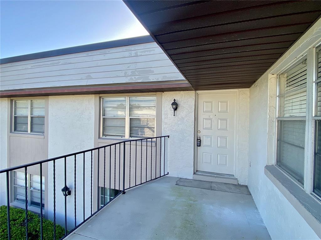 108 WINDTREE LANE UNIT N, WINTER GARDEN, FL — photo 2 of 13