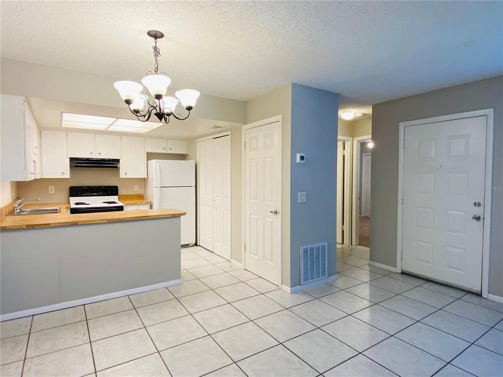 108 WINDTREE LANE UNIT N, WINTER GARDEN, FL — photo 4 of 13