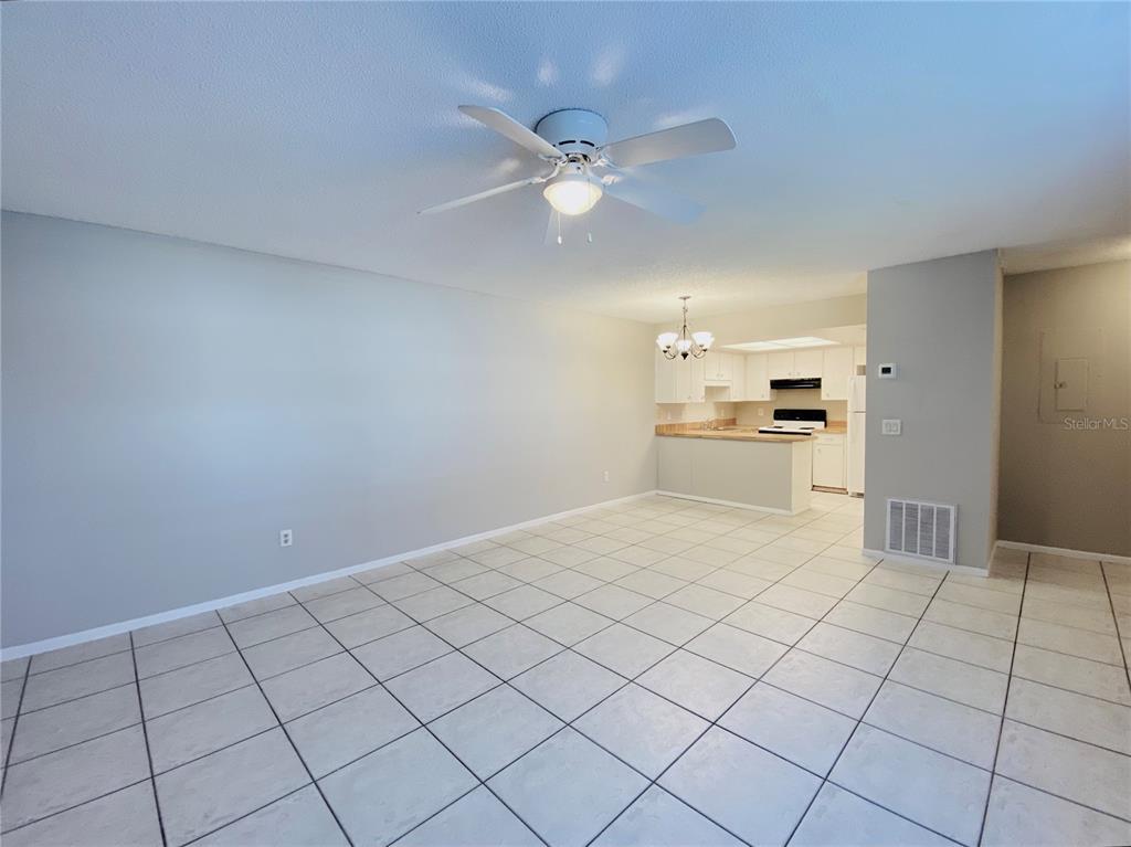 108 WINDTREE LANE UNIT N, WINTER GARDEN, FL — photo 5 of 13