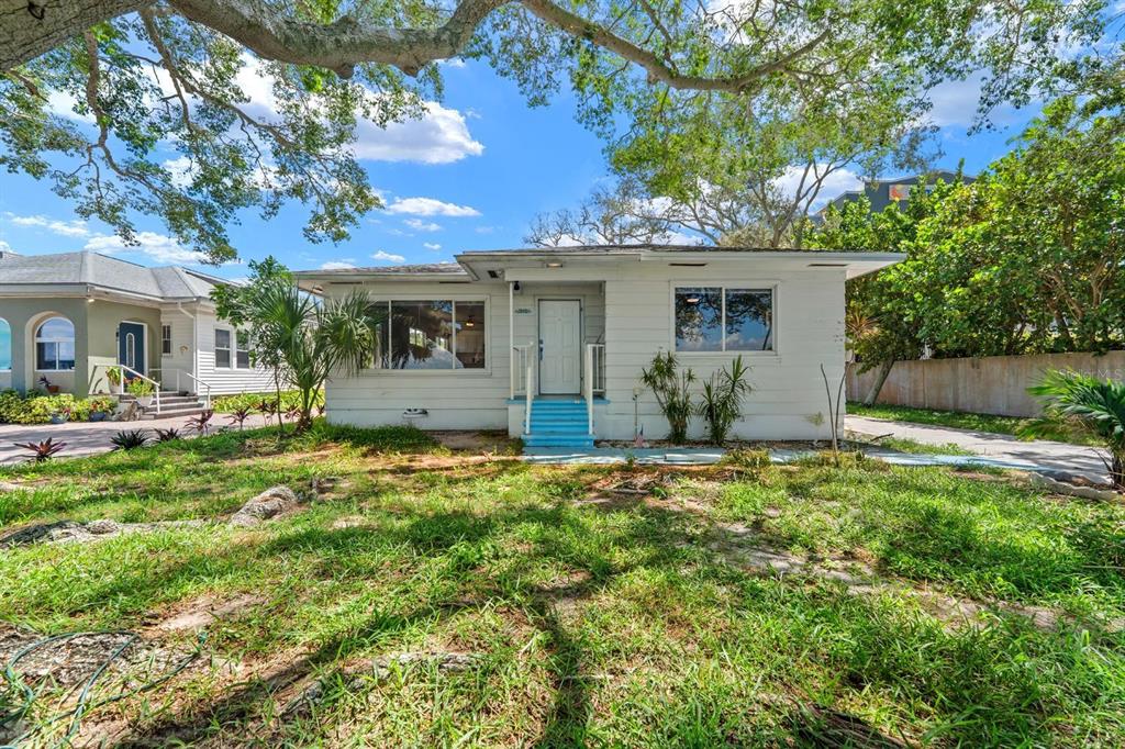 1949 EDGEWATER DRIVE, CLEARWATER, FL — photo 2 of 15