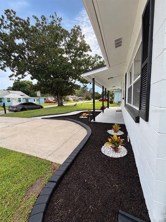 1805 VERONA STREET, KISSIMMEE, FL — photo 3 of 24