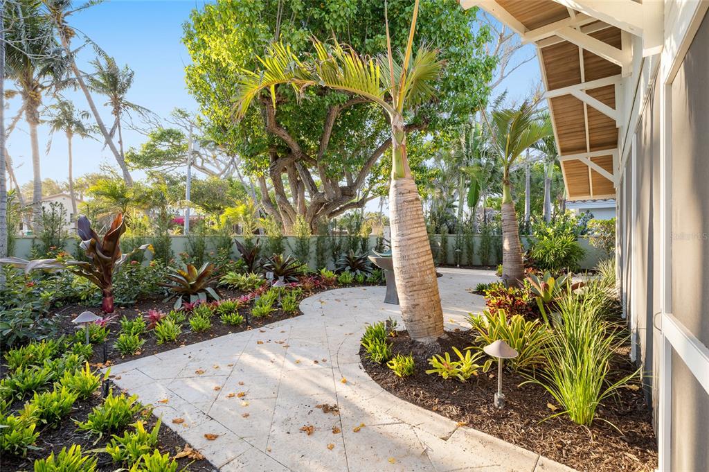 350 GILCHRIST AVENUE, BOCA GRANDE, FL — photo 5 of 30