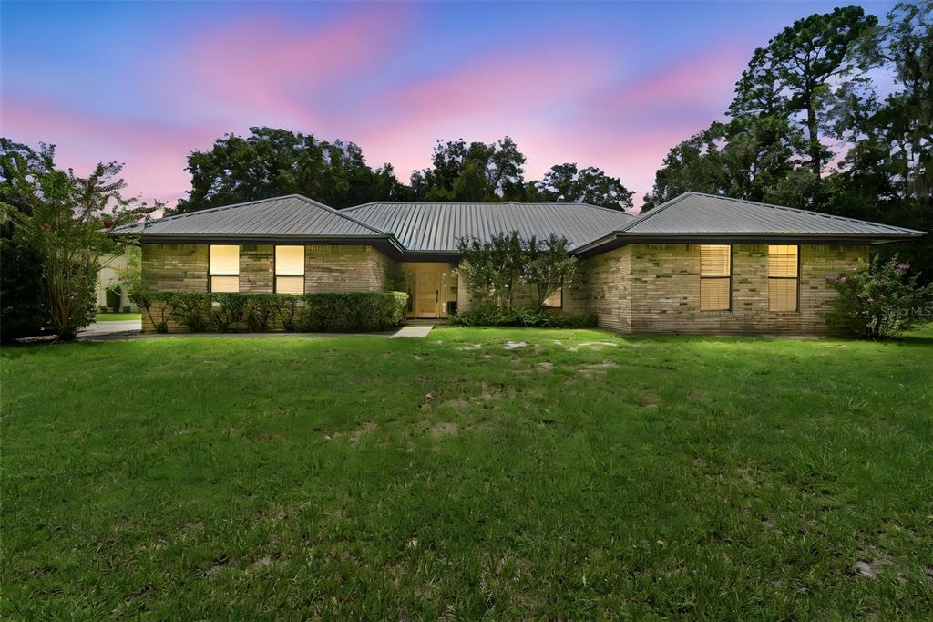 1530 W BERESFORD ROAD