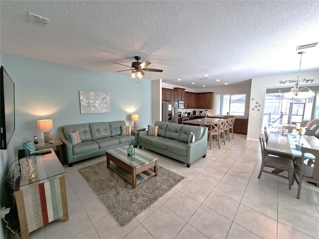 1586 CAREY PALM CIRCLE, KISSIMMEE, FL — photo 3 of 39