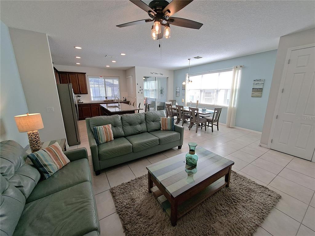 1586 CAREY PALM CIRCLE, KISSIMMEE, FL — photo 4 of 39
