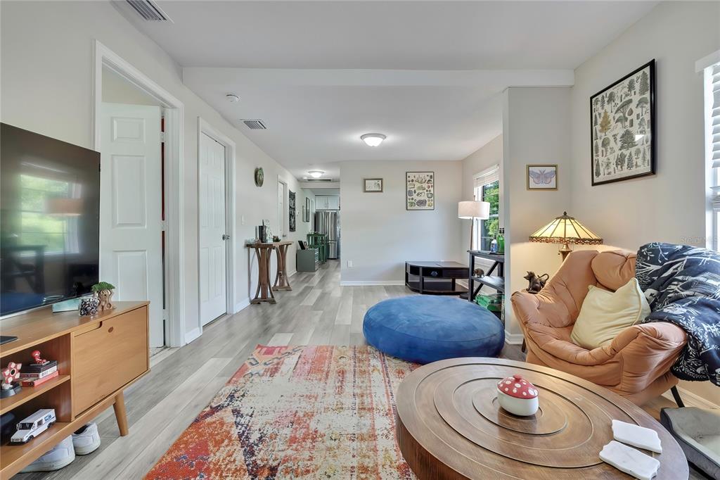 1815 E SEWARD STREET, TAMPA, FL — photo 4 of 30