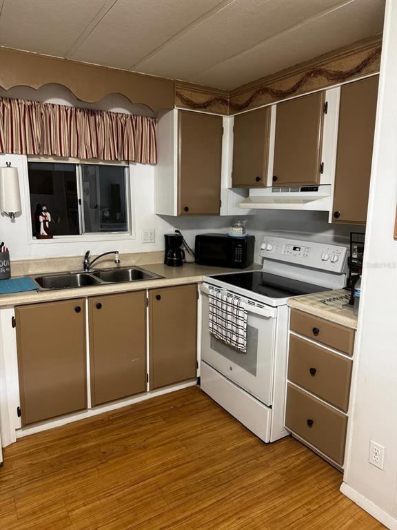 215 EDGEWOOD BOULEVARD, LAKE WALES, FL — photo 5 of 21