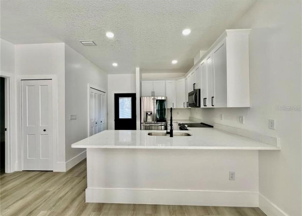 3017 73RD STREET N, TAMPA, FL — photo 5 of 17