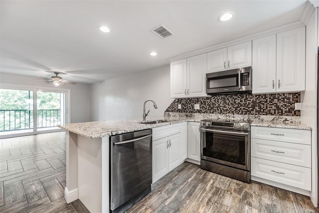 6125 113TH STREET UNIT 514, SEMINOLE, FL — photo 5 of 30