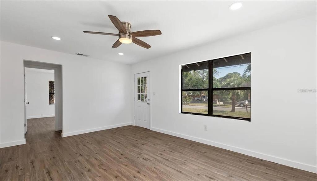 1331 14TH STREET, SARASOTA, FL — photo 5 of 20