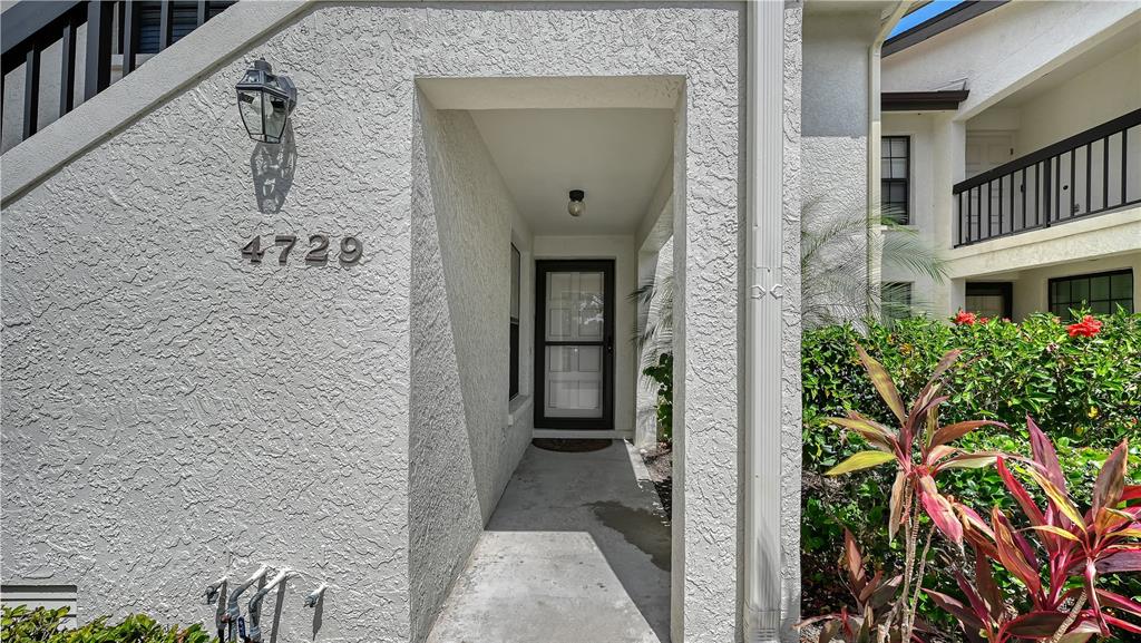 4729 WINSLOW BEACON UNIT 11, SARASOTA, FL — photo 5 of 30