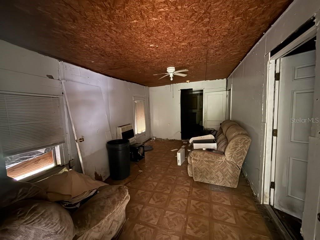 111 CEDAR AVENUE, PALATKA, FL — photo 2 of 9