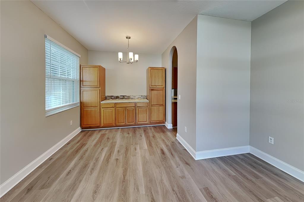 715 GRAND CANYON DRIVE, VALRICO, FL — photo 3 of 17