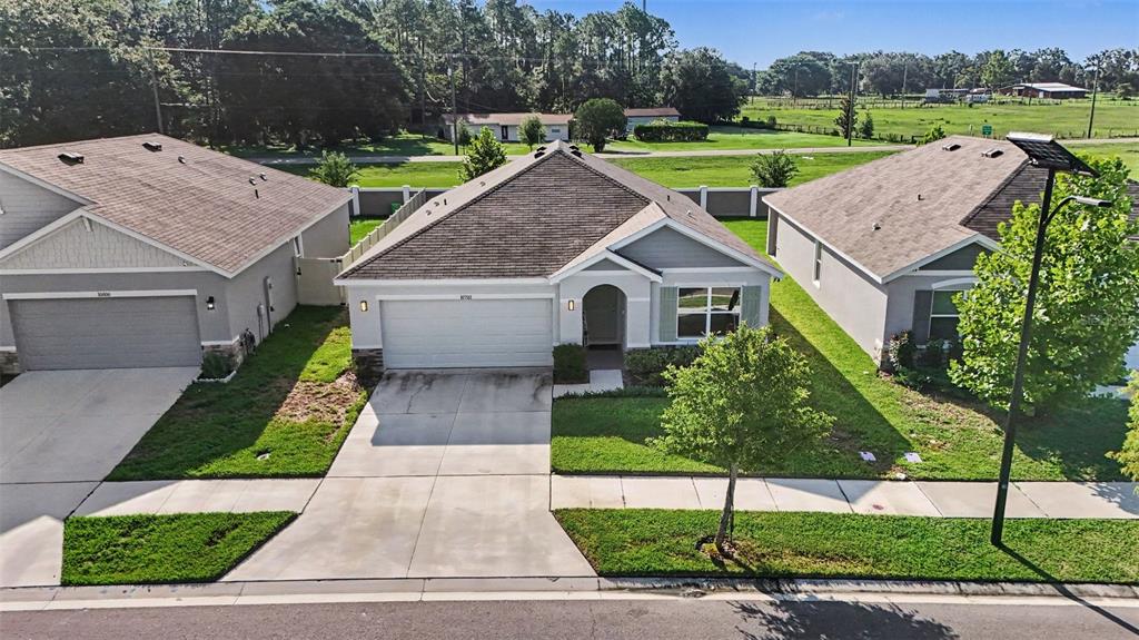 10792 QUAIL GROVE WAY, SAN ANTONIO, FL — photo 5 of 30