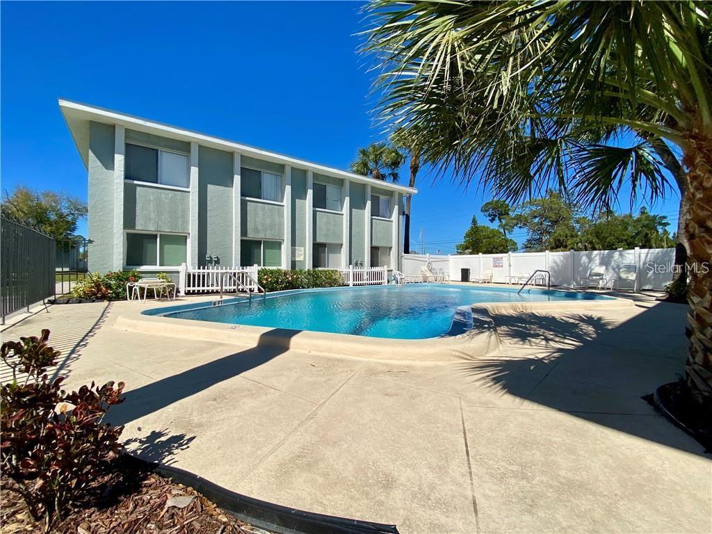 378 48TH AVENUE N UNIT #121