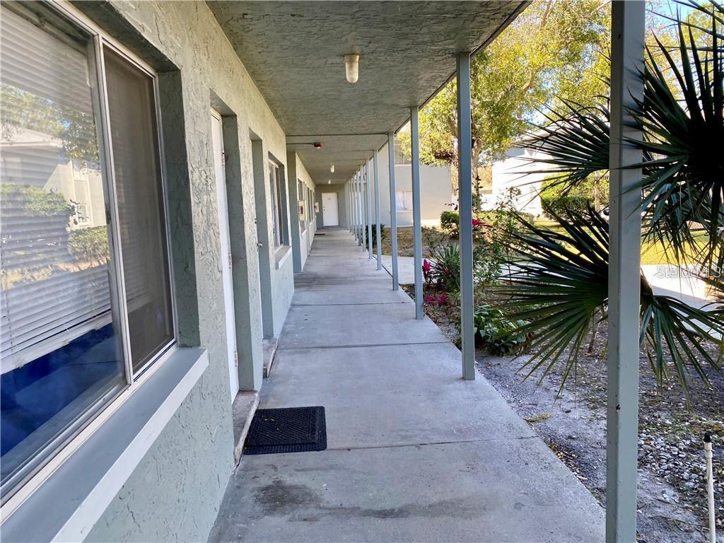 378 48TH AVENUE N UNIT #121, ST PETERSBURG, FL — photo 2 of 8