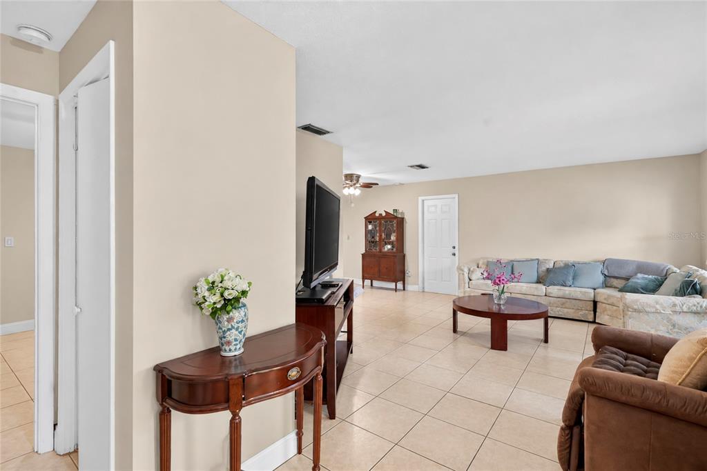 1158 OVERCASH DRIVE, DUNEDIN, FL — photo 3 of 30