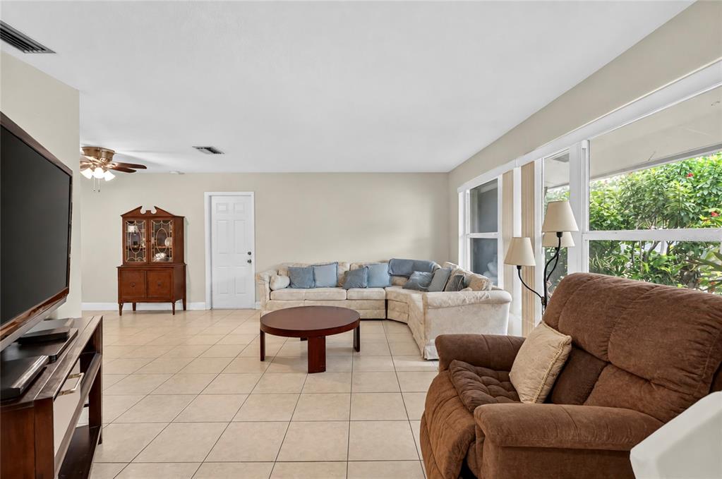 1158 OVERCASH DRIVE, DUNEDIN, FL — photo 4 of 30