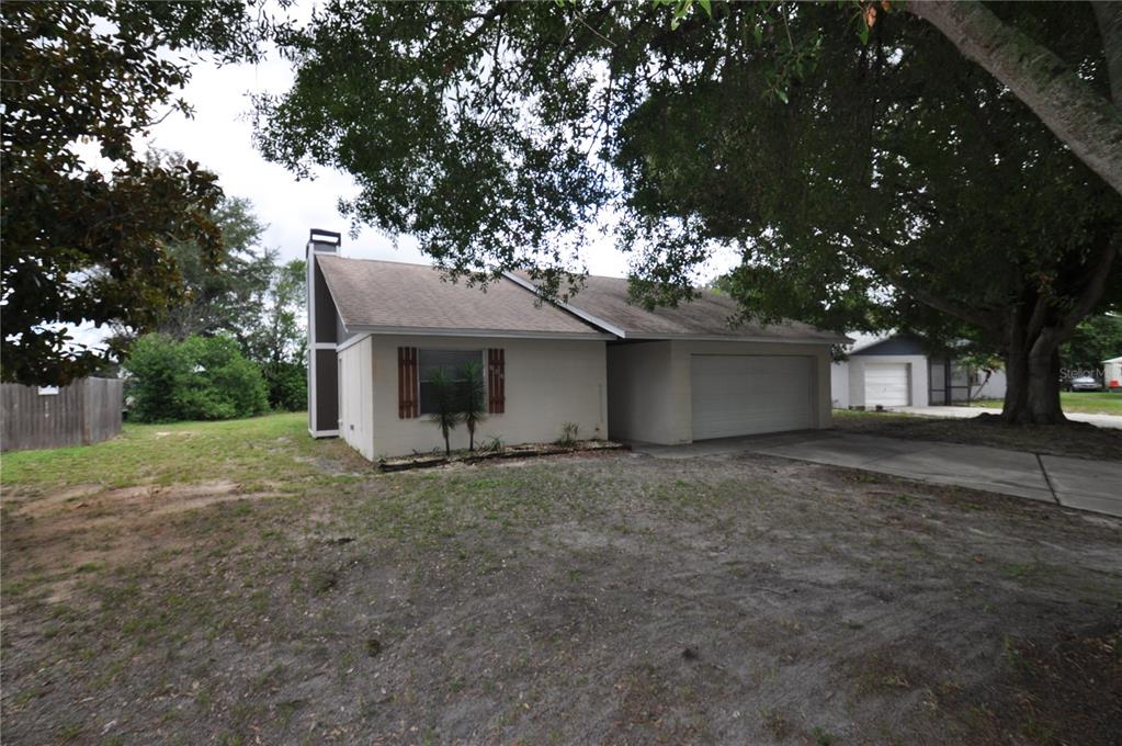 828 CINNAMON DRIVE E, WINTER HAVEN, FL — photo 3 of 19