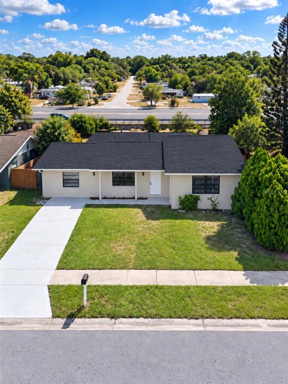 11426 FOX RUN, PORT RICHEY, FL — photo 4 of 21