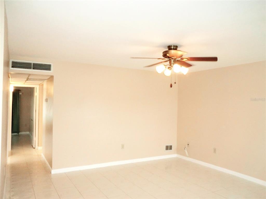 206 ANDOVER PLACE N UNIT 77, SUN CITY CENTER, FL — photo 2 of 30