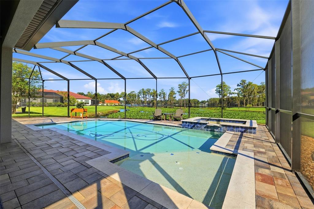5157 LAKECASTLE DRIVE, TAMPA, FL — photo 3 of 30