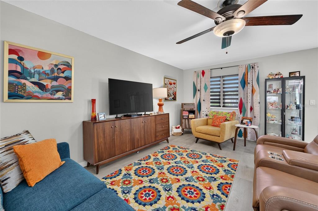 102 CAMBRIDGE TRAIL UNIT 220, SUN CITY CENTER, FL — photo 5 of 30