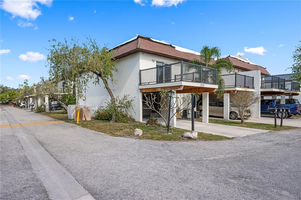 3333 RAMBLEWOOD PLACE