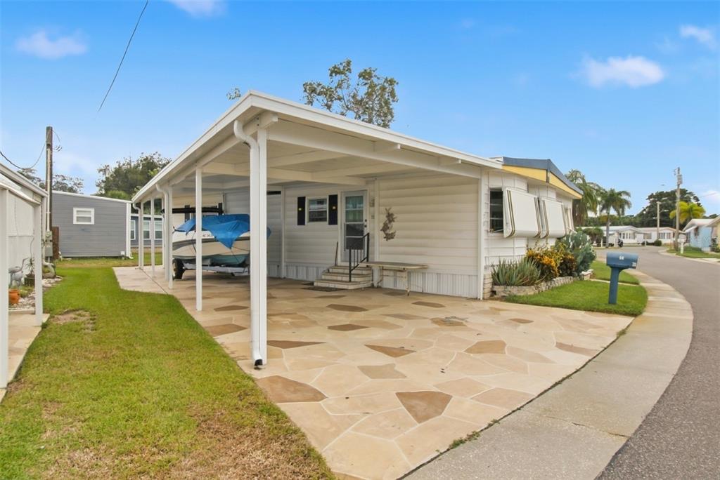 70 SCHOONER DRIVE UNIT 70, PALM HARBOR, FL — photo 2 of 28