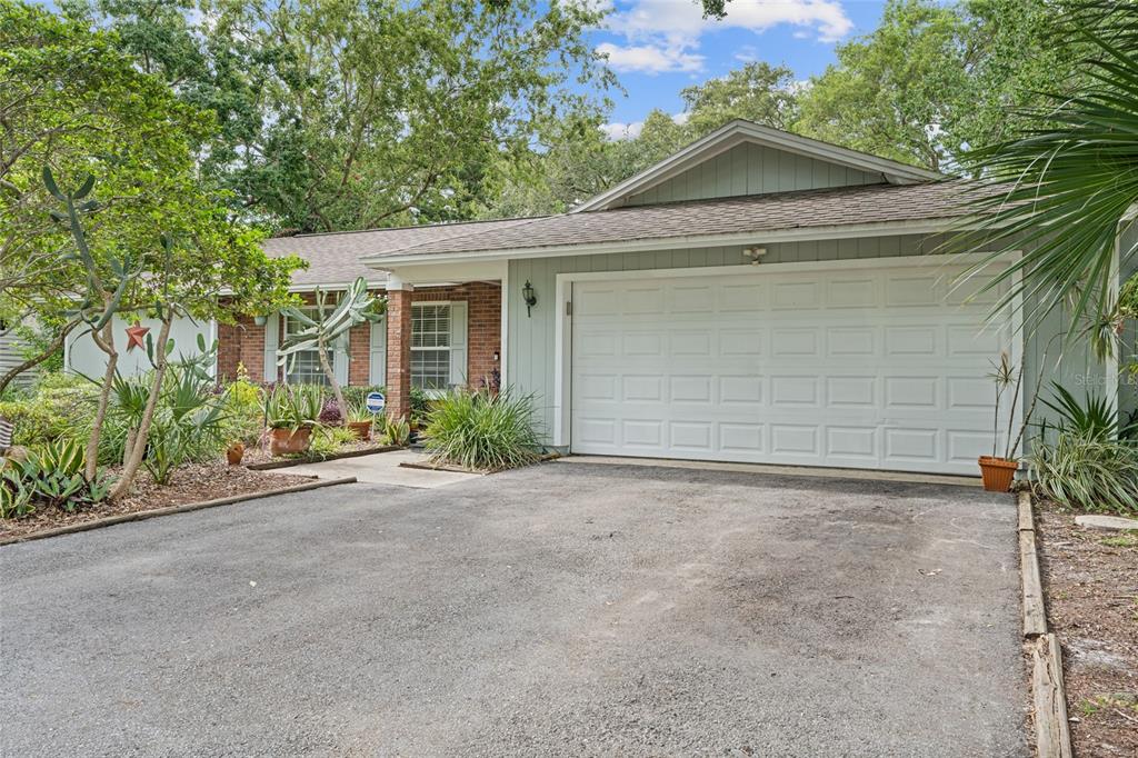155 WOODCUTTER LANE