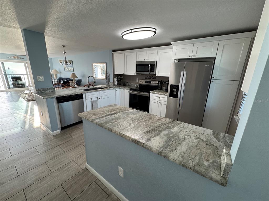 15000 GULF BOULEVARD UNIT 1106, MADEIRA BEACH, FL — photo 2 of 30